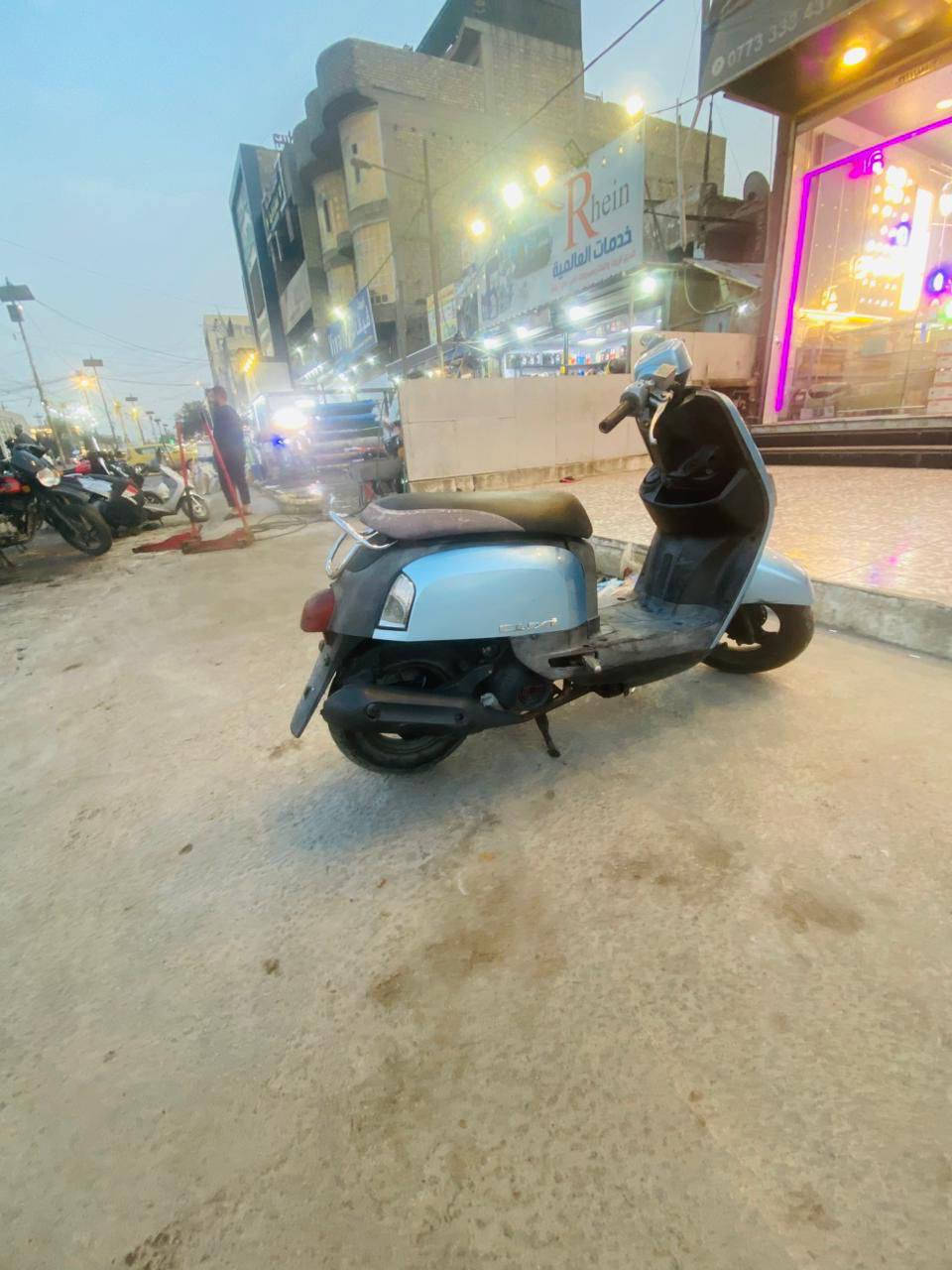 دراجة ماكس بوليس للبيع الدراجة خير من الله شلعه ومعدل اي صوت بل مكينه ماكو الدراجة ناعمه كفرات تجاري سلف وهندر شغاله كهربائيات كلهن شغالات الدراجة ما يحتاجلها اي شي مكاني بغداد مدينة الصدر السعر 450 وبيها مجال ***********
