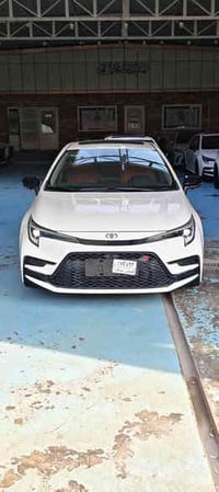 كورلا هايبرد GR بلاك ادشن 2025 موديل فول واحد ع واحد كامرات 5 كرسي كهر...