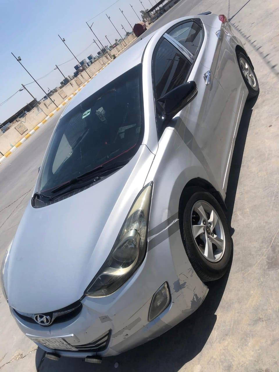 السلام عليكم
اخوان افانتي 2011للبيع قسط مقدمه 45وبل شهر 3
بيهة باب وجاملغ عكس السايق وبيهة بنيد جراد مو حادث
مكينه 1600جي دي اي 
 كير اوتو
 تبريد ثلج 
كهربائيات جاهزه 
السياره خير من الله مناقصهة شي يرادلهة شويه ترتيب فقط 
اتصال ***********
مكان بغداد غزاليه ممتواجد عل خاص
