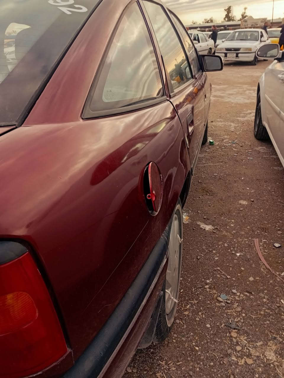 السلام عليكم سياره موديل 1992 مشروع وطني لحد  2029 دفتر بنزين مكان كركوك سعر 40 بيه مجال الرقم ***********
