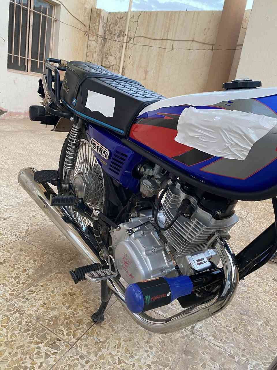 تايكر 20 نضافه فول محرك ولفات فقط مبدل 
كير 4 طياره كلشي شغال بيها مكاني بيجي دراجه متعوب عليها مرتبها رحمه والديك مايعجبك السعر اعبر المنشور السعر 425 بي مجال وحيل نضيفه انضف من الصور


**إذا كنت صاحب هذا الإعلان وتريد حذفه لأي سبب، رجاءا أرسل رسالة إلى الدعم الفني**