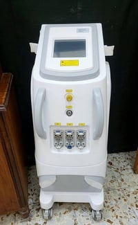 أجهزة تجميل • تحتاج صيانة • بغداد