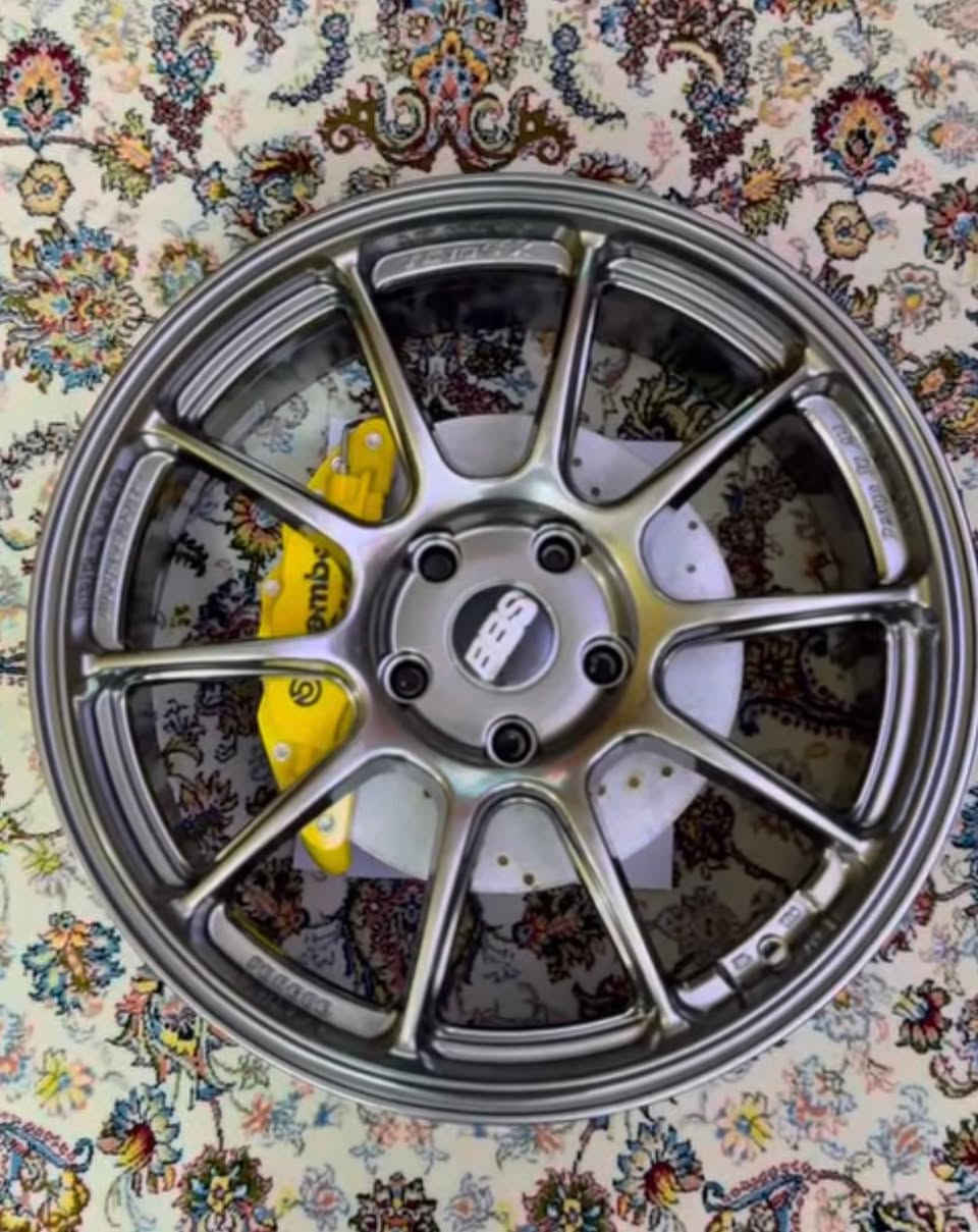 اخوان السلام عليكم 💜

ويل BBS TC105X Forged حجم 18 للبيع او مراوس 

*********** واتساب
