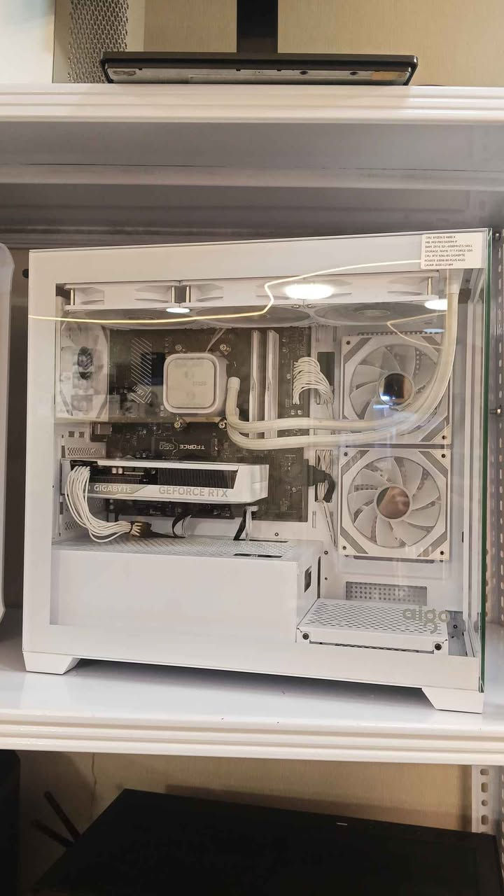 CPU: RYZEN 5 9600 X
GPU: RTX 5060 8G Gigabyte 
MB: MSI PRO B650M-P DDR5
PSU: 650W 80 PLUS SEGOTEP
STORAGE: 1T NVME T-FORCE 650
RAM: 2X16 32G 6000MH2. G.SKILL DDR5
COOLER: MSI 360M WITIE
CAVAR: X7 FAN ARGB

سعر : 1200$ أربيل, العراق


**إذا كنت صاحب هذا الإعلان وتريد حذفه لأي سبب، رجاءا أرسل رسالة إلى الدعم الفني**