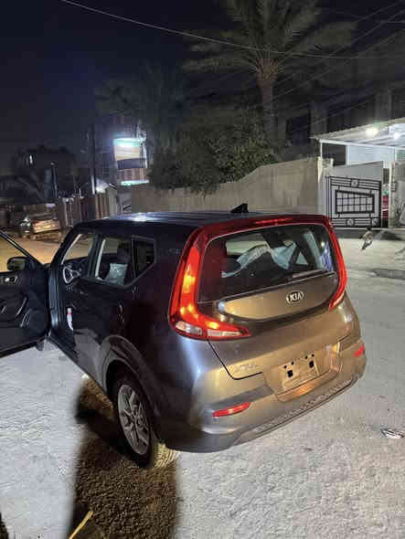 السلام عليكم   عيني  كيا صول موديل2020 لون نفطي السيارة كلين الممشى 90 الف ميل المواصفات كامرة360درجة  كشنات قماش  وضعيات قيادة مودات سرعة السيارة جديدة ربع ماتصرف عليهة  العنوان بغداد البلديات الرقم للأستفسار *********** اخوكم عباس الشمري
