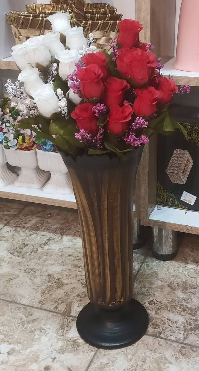 سوق المسقف قرب مجمع آل ياسين 
الفرع الثاني مقابل جاسم ابو مصطفى للعبي النسائيه 
للاستفسار الاتصال بالرقم ***********
19871987

بإدارة.حسن حبيب ميزي
