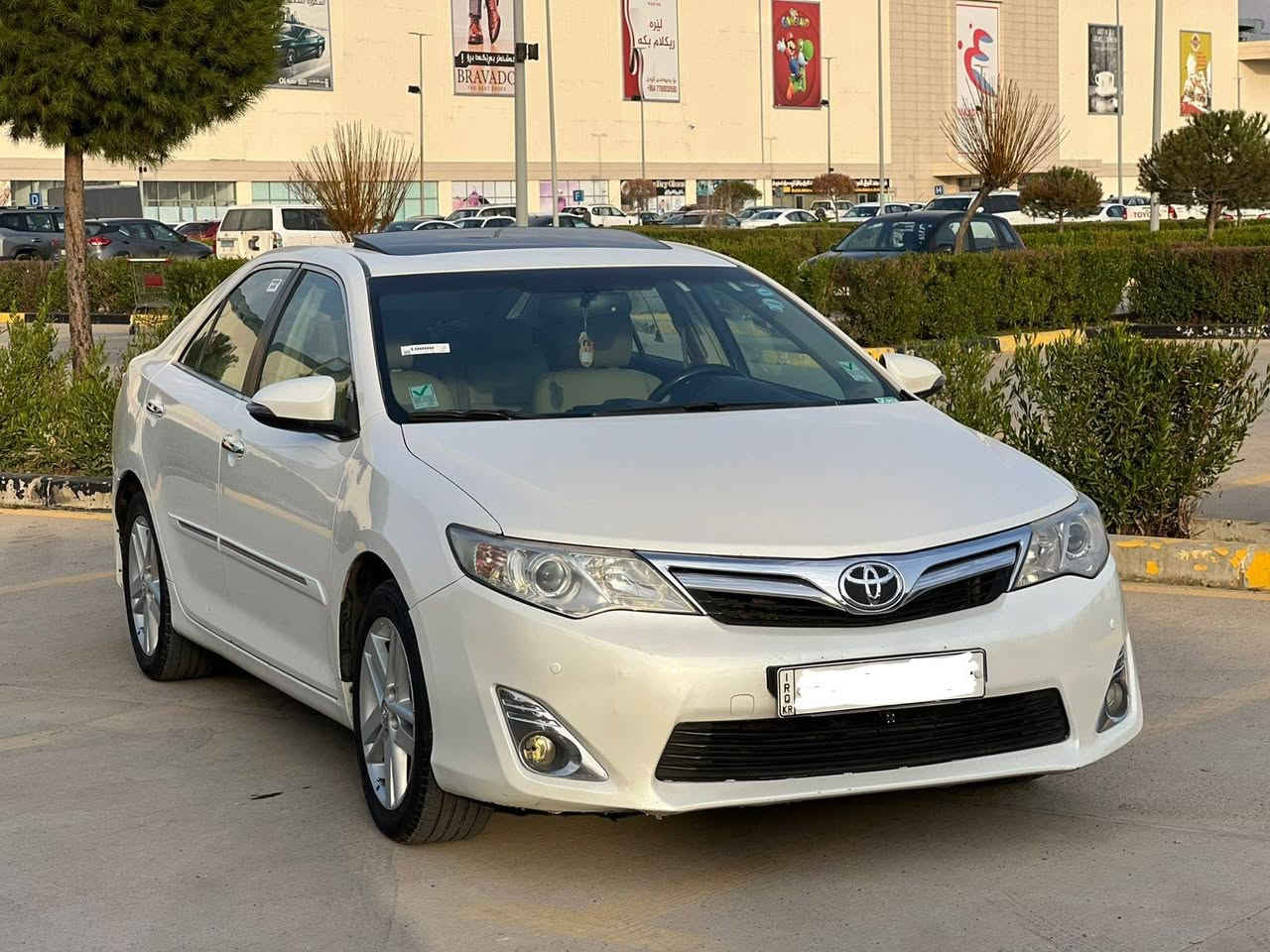 تیۆتا کامری 2015 خلیجی
مواسەفات لمیتد Limited
سپی سەدەف
سڵاید، پەردە،
دۆسە لید، کامێرە
ناوزەرد، کوشن جلد،کوشن کارەبا، بلاجکتۆر، 
ئاوێنە کارەبا، ئاوێنە ئیشارەت، سێ شاشە، کەللە ئایپاد،
چوار تایەی لۆکی لەژێرە،
گێڕو مەکینە بەشەرت،
سانەوی تا 2028 تازەیە
115 هەزاری حەقیقی ڕۆشتووە
دەرگایەکی گۆڕاوە بە بیلاد و پارچەیاکی بۆیاخە بێناوگرتن
نرخ  139 وەرەقەو مامەڵە

بۆ پەیوەندی *********** السليمانية, العراق
