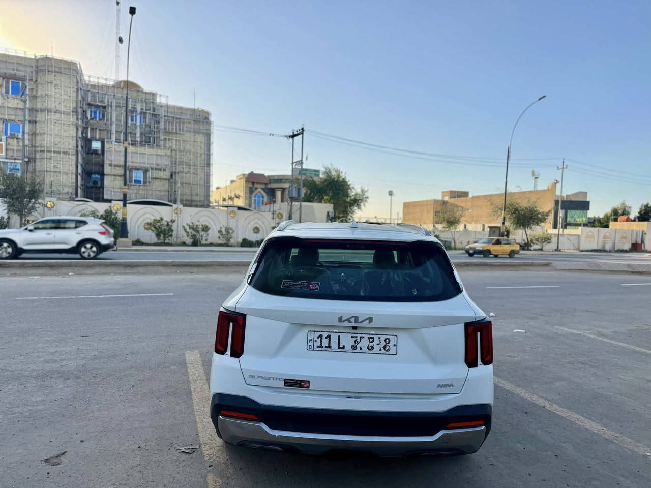 السلام عليكم سورنتوا موديل 2025رقم بغدادخليحي 6 سلندر  زيرو ماشيه 300ك باسمي تحويل مباشر مكفوله كفاله عامه وكاله نم ضمان صيانه 5 سنوات  ويل 20 داد شو ب326 وبيها مجال بسيط للاتصال ***********
