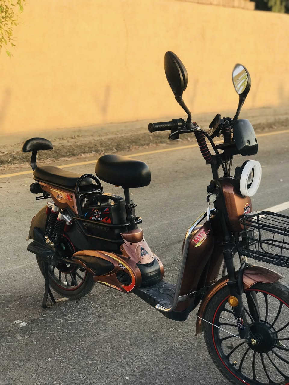 السلام عليكم                                                                                دراجه شحن للبيع                                                                      موديل 2025                                                                             4 نمر                                                                                       السعر خاص


**إذا كنت صاحب هذا الإعلان وتريد حذفه لأي سبب، رجاءا أرسل رسالة إلى الدعم الفني**