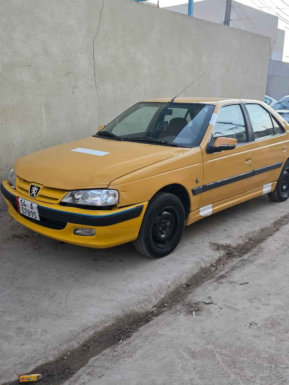 سلام عليكم 
بيجو مديل 2015 للبيع في البصره رقم الهاتف***********
السياره كفاله  من الصيغ  ماعده تعمير الدوائرالمداگر الخلفيه من الخياس فقط
بيها بارد گد اربع اصابع في البنيد
 كهربائيات كلها شغاله گير ومكينه كفاله تخم تاير حداديه خير من الله سنويتها بشهر الثاني تنتهي شرط تحويل
السعر 45 وانا بخدمتكم
