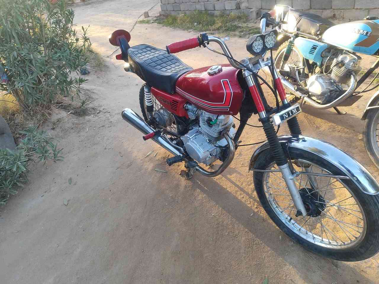 سلام عليكم بسبب الوعود الكاذبه
دراجه نامه متياز لا نضوح ولا تنقص ولا تبخر كلك كلك 
السعر غفل 275 مكان كربلاء دراجه شغل وطلع وشوف بعينك


**إذا كنت صاحب هذا الإعلان وتريد حذفه لأي سبب، رجاءا أرسل رسالة إلى الدعم الفني**