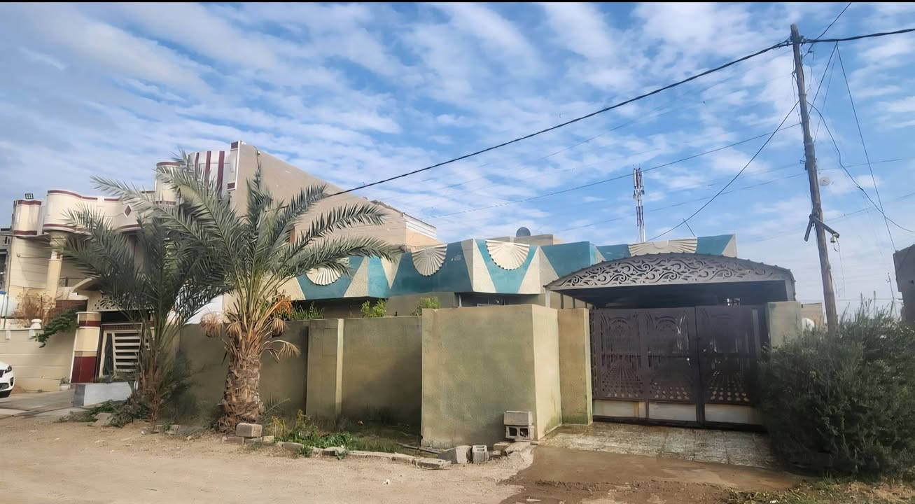 بيت للبيع طابو صرف 
ابو غريب خرنابات شارع التشجير ٣٠٠٠ 
مساحة ٣٠٠ م طابق واحد قرب الشارع الخدمي للسريع 
الاتصال على الرقم ***********
