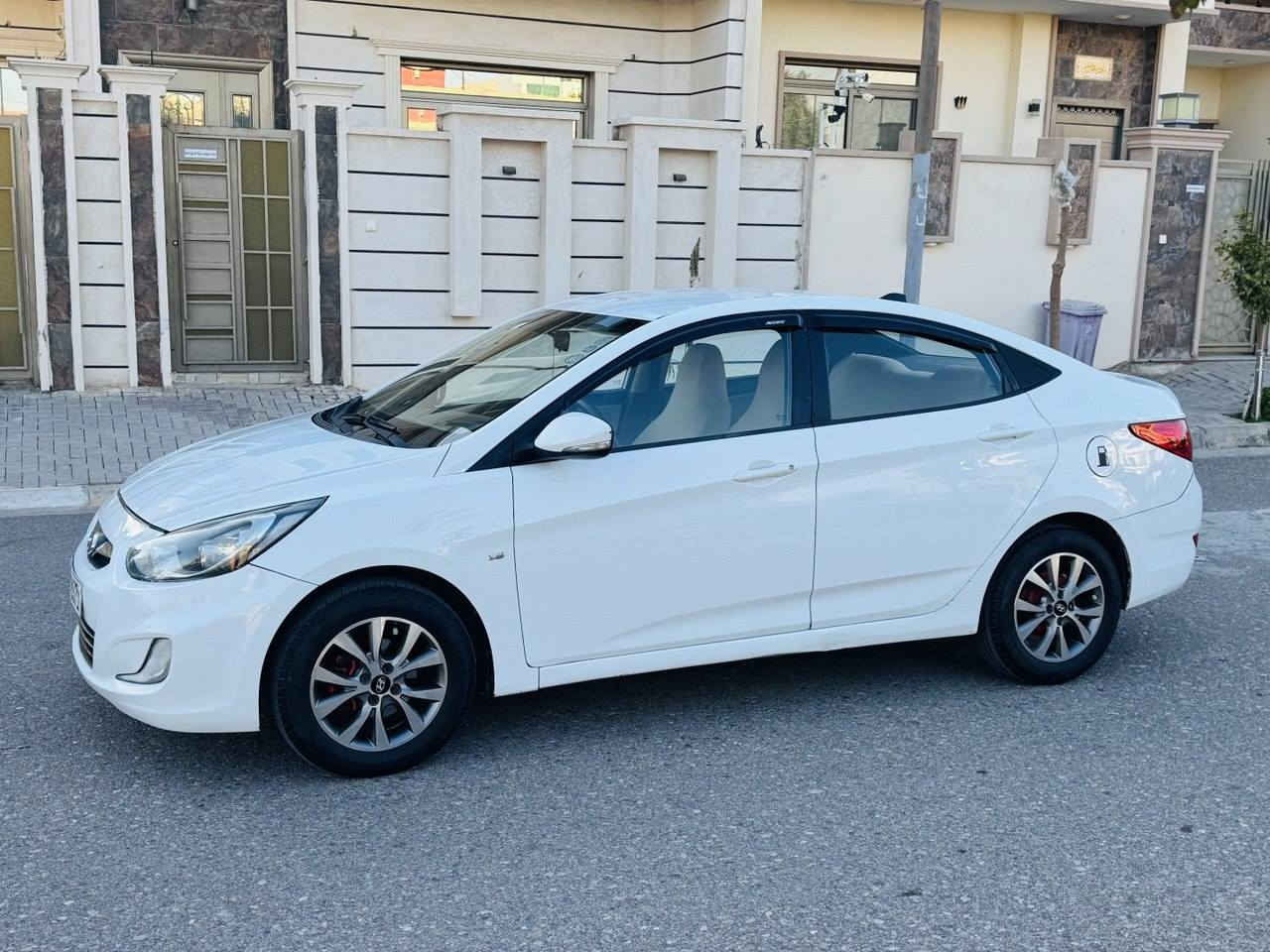 هونداي اكسنت للبيع 
موديل 2011 خليجي
رقم سليمانيه بأسمي جديد شرط التحويل والوكاله
كير ومحرك مامفتوح شرط لا صرف ولا بخار
كهربائيات وتخم تاير وصدر امامي وخلفي كلها جديد  
سياره بيهه باب صبغ و ربع قبغ الجنطه بدون دواخل 
السعر 95
***********
