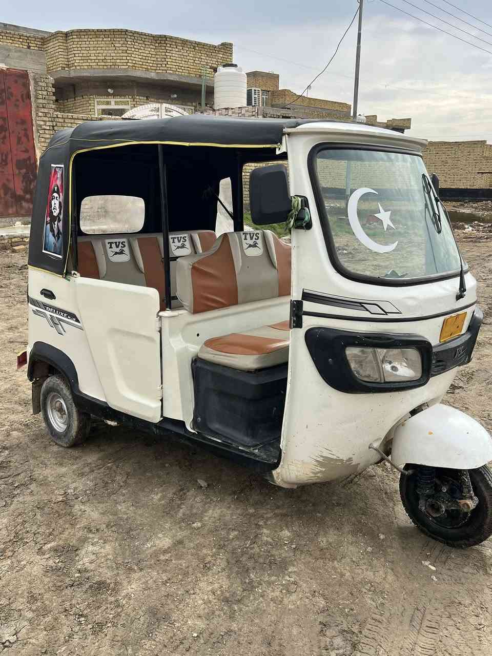 للبيع ٢٢تكتك مكفوله بس خياسات معمرات رقم واسط هاذه رقمي***********
