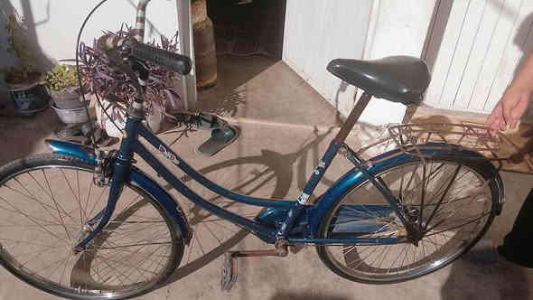 سلام عليكم للبيع باسكل ياباني فول حجم
24نضيف مابي قطره لحيم وكل عيب مابي تخم تاير جدد
سعره 45 وبي مجال كلش بسيط مستعجل عل بيعته
عنواني كركوك حي الوحده ***********
