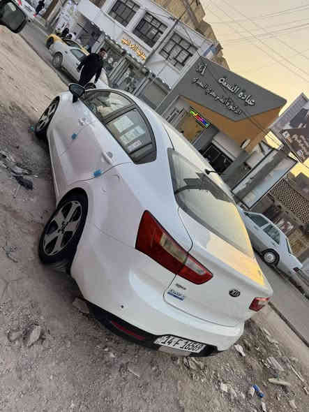 السلام عليكم 
كيا ريو  خليجي 14   1/1
كارتون ماشيه 100 كم
ممينه 1600 دوش  شاشه كامره  حساسات  ويل كب  ستيل  وتخم تاير كارتون  نبريد وكاله ثلج 
دواخل مشمشي مطعم  فتحه سقف  كفاله من الدعاميه للدعاميه مكاني شطره باسمي 
السعر 100 قفل 
***********
***********
تحياتي
