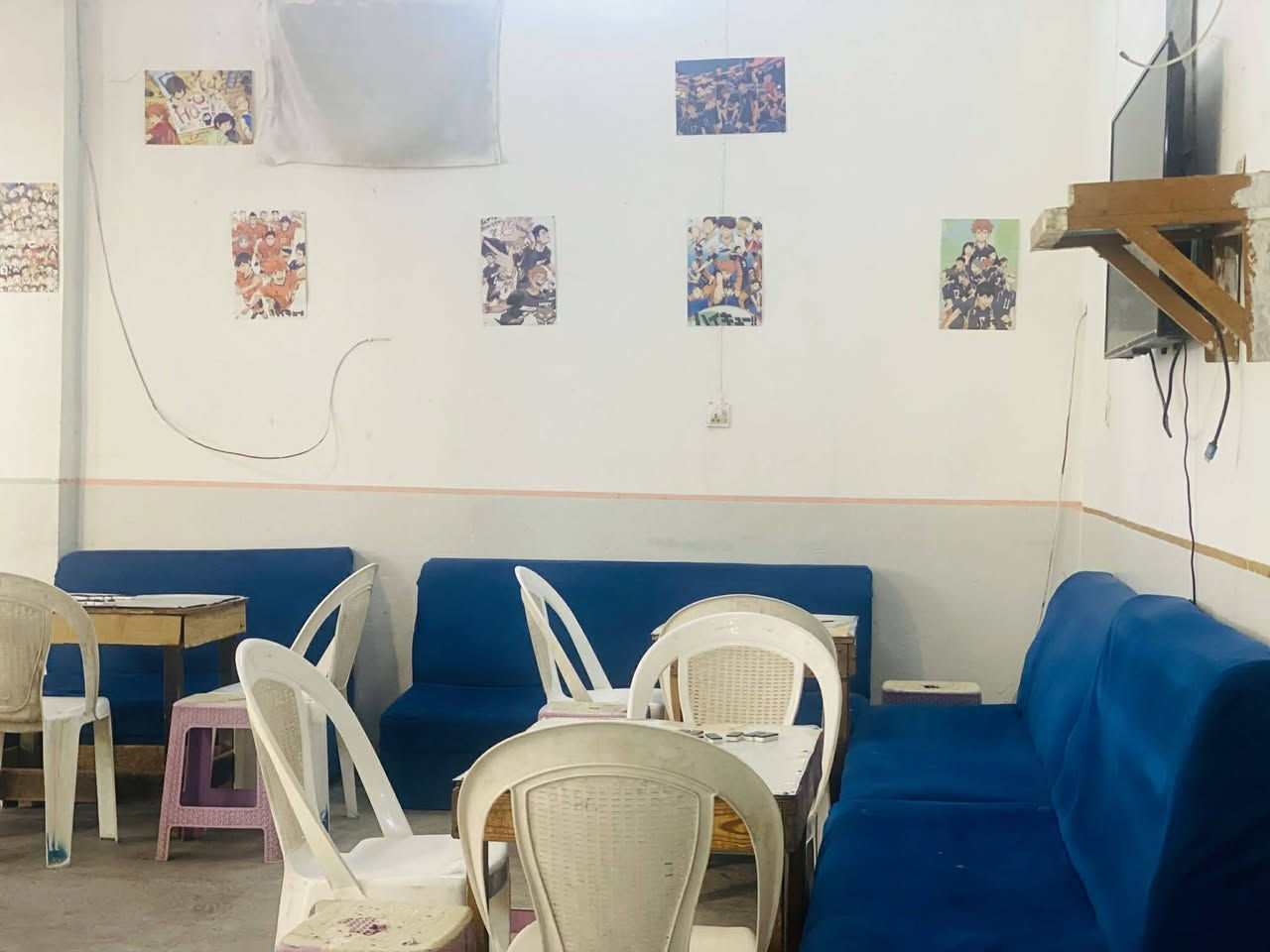 غراض كوفي كاملة للبيع او ايجار الكوفي مع الغراض ***********
