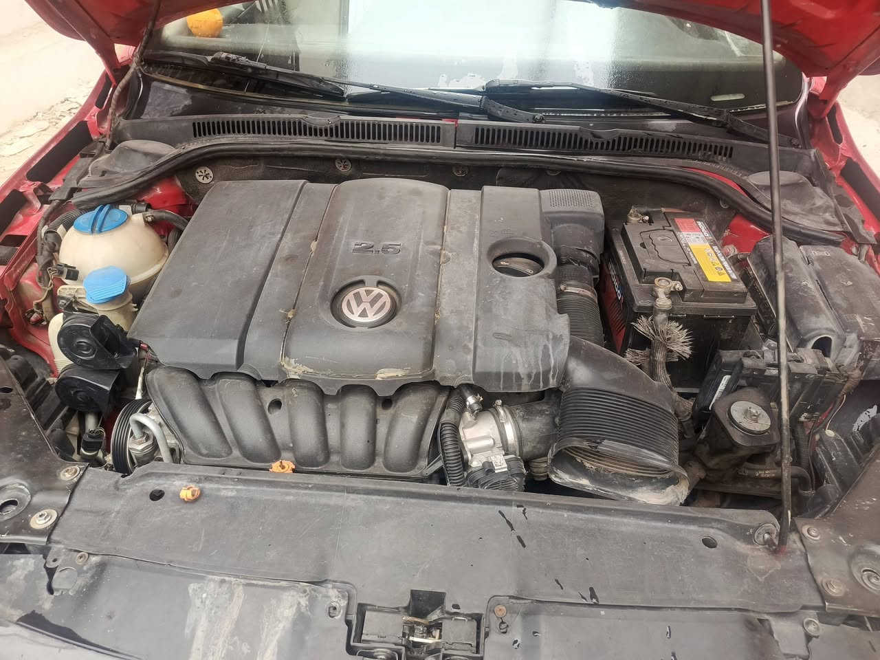 السلام عليكم
جيتا 2012 سيارة مصبوغ عام بدون حادث قوي محرك كير جدد صدر امامي وخلفي جدد سيارة جاهزة متصرف عليه فلس بأسمي مكاني بغداد دورة ‏‪***********‬‏
