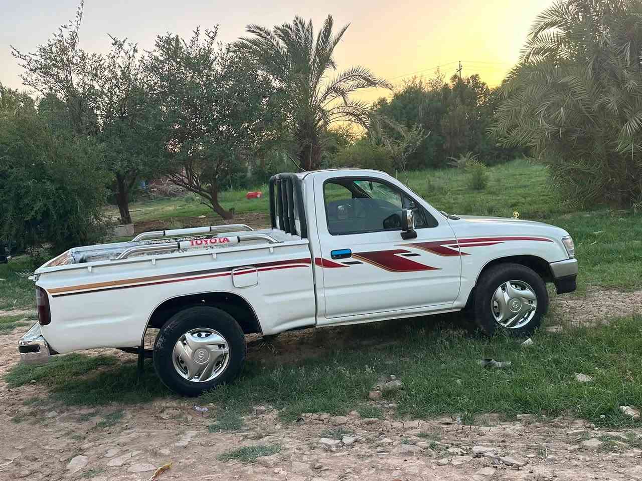 يالله. بيكم. موديل ٢٠٠٠
مكينه وكير وشاصي. مكفولات 

حداديه. وتخم تاير ٩٠ /١٠٠ 

سياره مصبوغه عام. 

بيها تجيه كلش. خفيفه جهت العبري. 

مكاني ناصريه. رفاعي. 

سعر ٤٨ بيها مجال قليل. حت الجيه 

***********تحويل او وكاله. ثاني يوم
