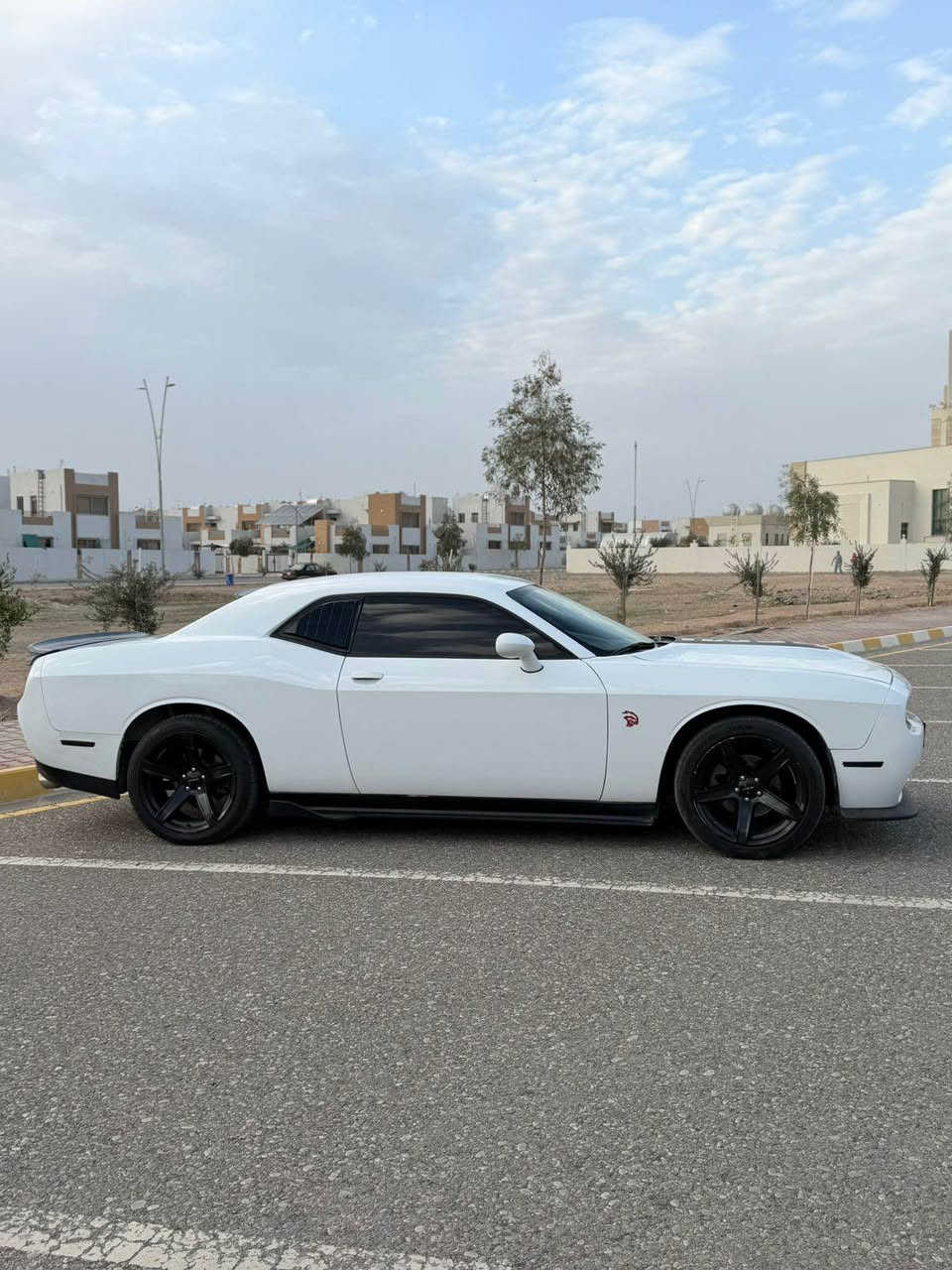 اللهم صل على محمد وال محمد
 #بدون_مراوس #مرقم_شمال
ارخص سعر بالسوك مستعجل ع البيع 
والي ماتعجبه يصلي ع النبي ويعبر المنشور 

‎جالنجـر ( SXT )  
‎الموديل : [ 2020 ]
‎المحرك : [ V6 / 3.6 ] 
‎الگير : [ اوتوماتيك ]
‎الممشى : [ 50 ميل ]
‎اللون : [ ابيض  ] 🤍
‎الحالة : [ تبديل جاملغ خلفي وجامرلغ امامي  + تحديث بنيد srt]

‎[ الـــــمـــواصــفـــــات ]
 
‎- بصمة تشغيل + تشغيل عن بعد 
‎- شاشة كبيره 
‎- كار بلي +كاميرا 
‎-تغليف داخلي عزل 
-ويل نجمة 
-كت srt كامل 
‎- مقاعد كهربائية 
‎- وبقية المواصفات المعروفة 

‎الموقع : [ كركوك ] 📍

‎للتواصل واتس اب او اتصال : [***********  ]

تجي تشوف بعينج وتجيك واذا م تعجبك تصير خطاري واضيفك واكسبك اخ وصديق كركوك, العراق
