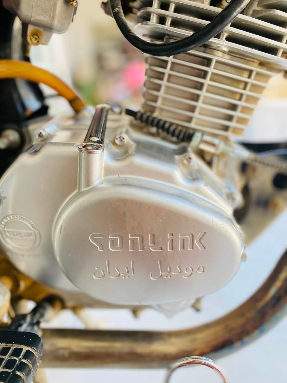 ئەو مانتۆرە بۆ ڤرۆشتنە مەنەڤێستە مەکینە کەپسە مانۆرەکە بەشەرتە بۆ ئەو رەقەمە تەلە ڤۆن کەن بۆ زانییاری زیاتر   مۆدیل 2023.   رەقەم -***********
