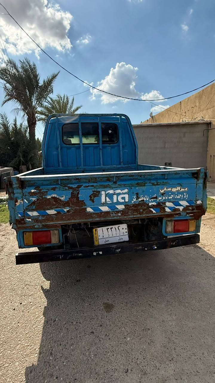 اللهم صلي على محمد وال محمد 
السلام عليكم للبيع كيا بنگو 93 
گير محرك مال حاويه خير من الله 
شواصي ع شركه سياره حلوه ونضيفه مال جناي 
المكان بغداد التاجي 
رقم الهاتف ***********
