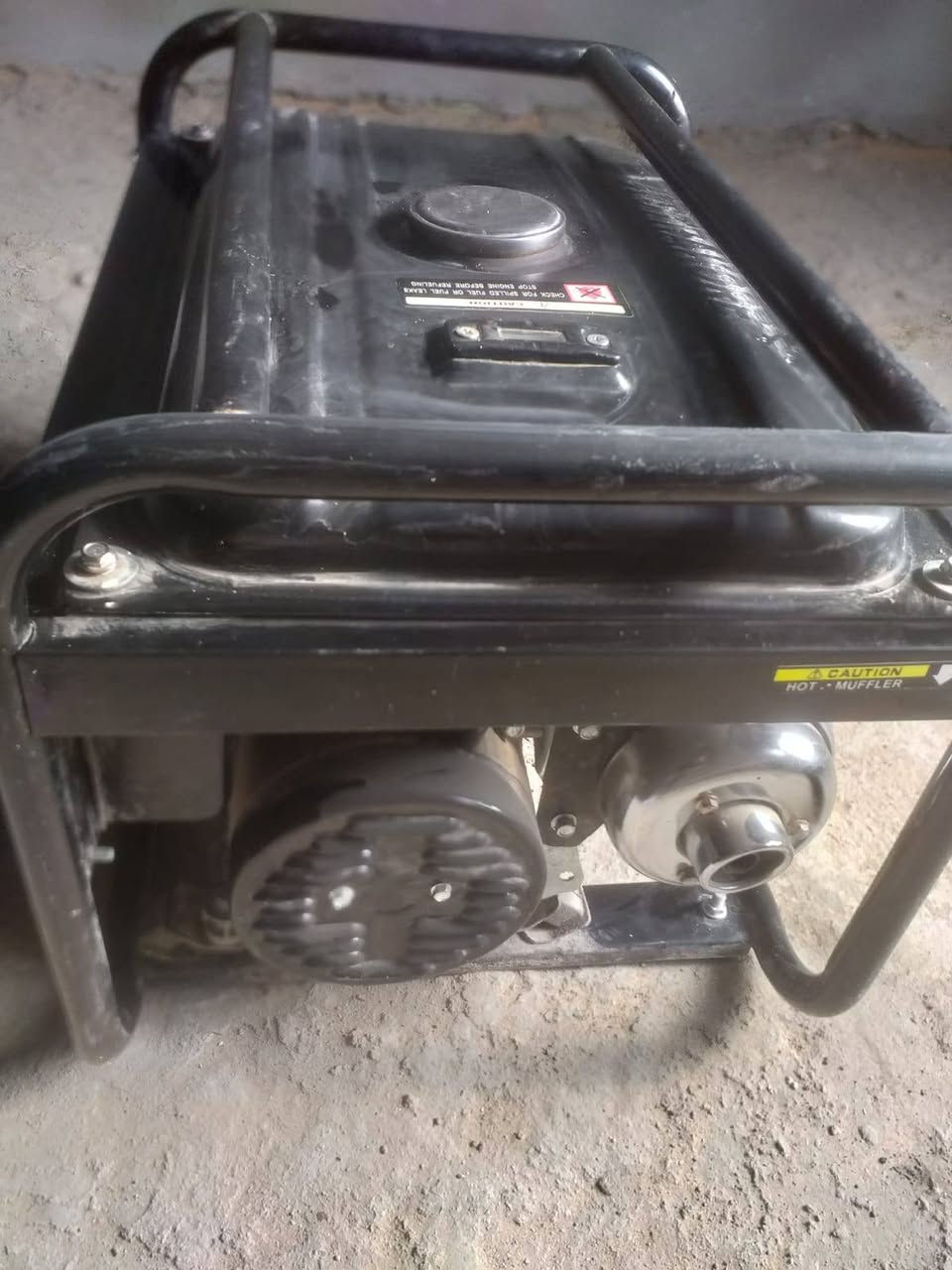 مولدة منزل للبيع نظيفة مستخدمه قليل مكاني كربلاء السعر 200وبيه مجال رقم الإتصال
***********
