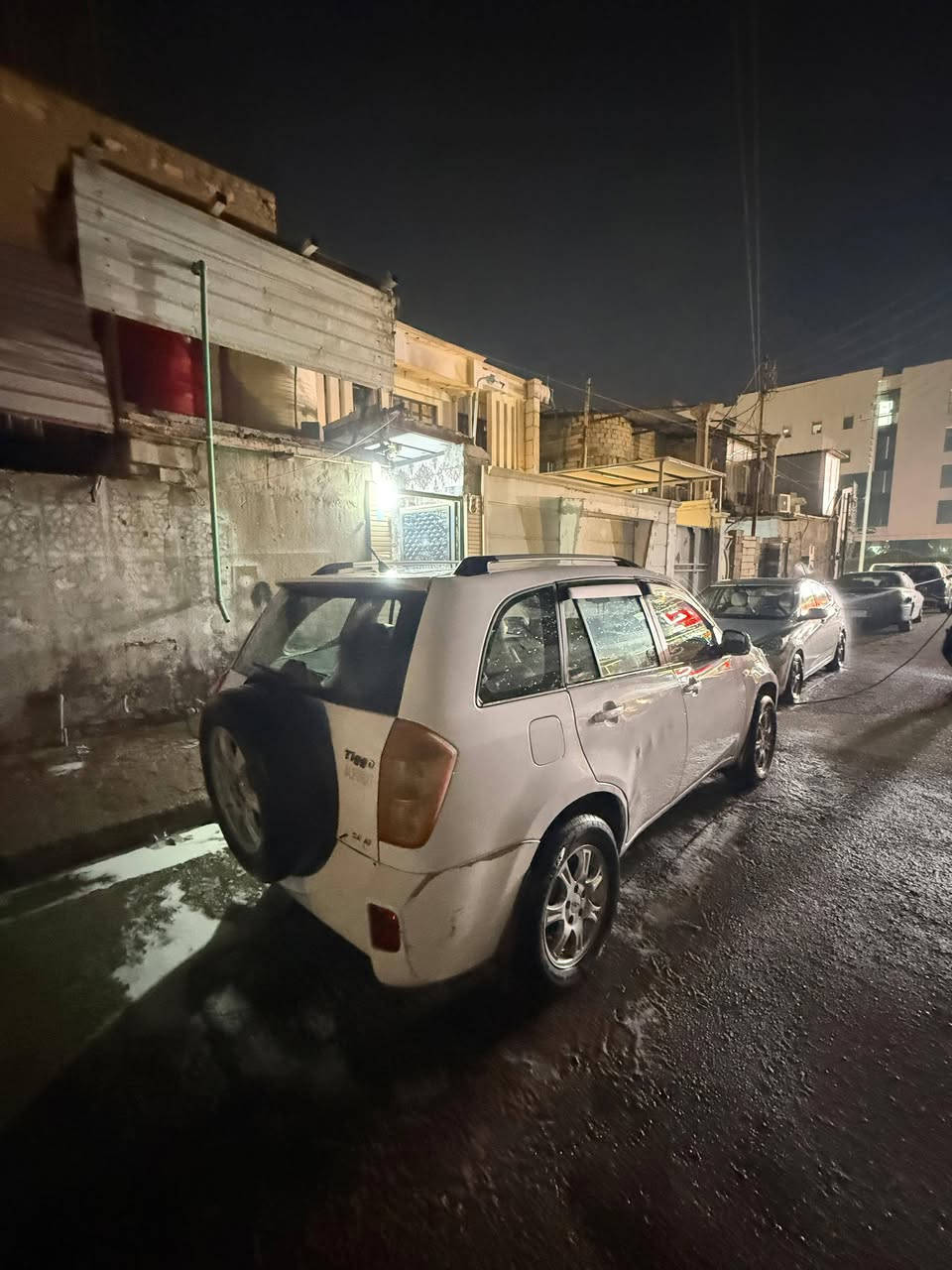 شيري تيكو 2014
بيهه ضربه بلباب الوره وبارد بلجنطه كير محرك كفاله 
مواصفات 
مثبت سرعه 
حساسات خلفيه 
رقم بصره مشروع وطني  السعر 70 وبيها مجال 
مكاني البصره ***********
