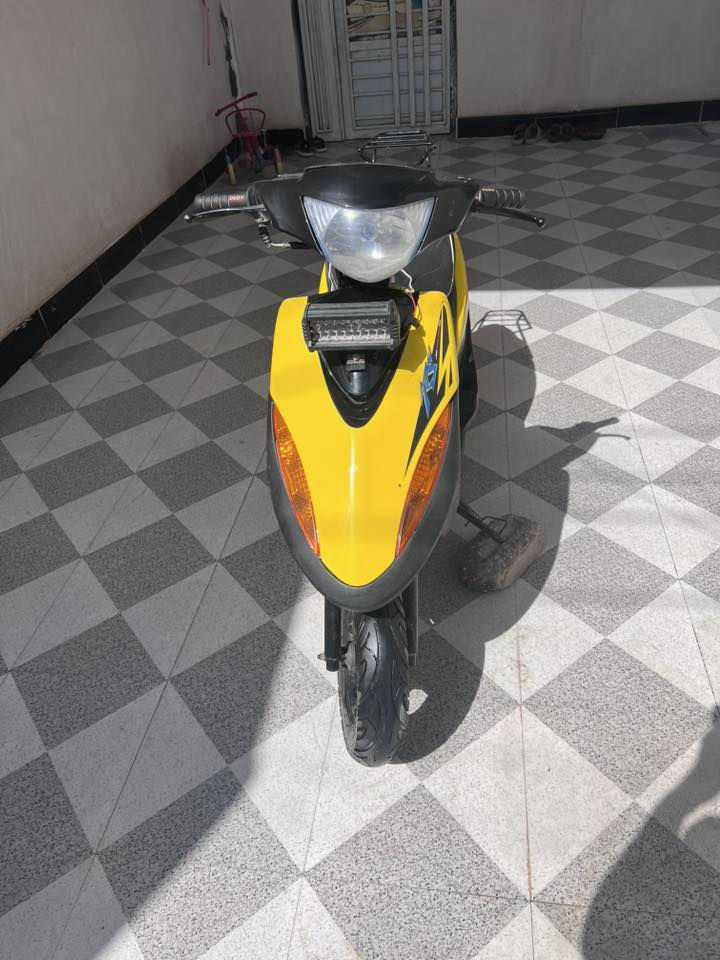 دراجه ماكس عدله للبيع مفتوح الدراجه كامله كلشي شغال بيه كهربائيات سلف نقص بس لايت امامي فقط المكان التضحيه السعر 450 الاتصال واتساب فقط   ***********
