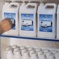 🚗✨ منتجات التنظيف الأقوى لسيارتك من شركة الشروق المعاصر! ✨🚗  🔹 كولدن ك...