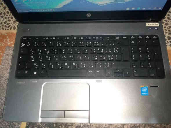 يا الله متاح لابتوب 
---
✅ مواصفات HP ProBook 650 G1

الشاشة: 15.6 بوصة — Full HD

المعالج (CPU): Intel Core i5 — الجيل الرابع

كارت الشاشة (GPU): Intel HD Graphics 4600

الرام (RAM): 8GB DDR3

التخزين (Storage): SSD بحجم 256GB

محرك أقراص DVD: موجود

المنافذ:

USB 3.0

VGA

DisplayPort

LAN Ethernet

منفذ سماعة/مايك

قارئ بطاقة SD

الاتصال: Wi-Fi + Bluetooth

البصمة: موجودة

الاستخدام: مناسب للدراسة، الشغل المكتبي، التصفح، البرامج الخفيفة والمتوسطة.
مكاني كوت زويريجات 
للتواصل خاص او الاتصال على الرقم 
***********
