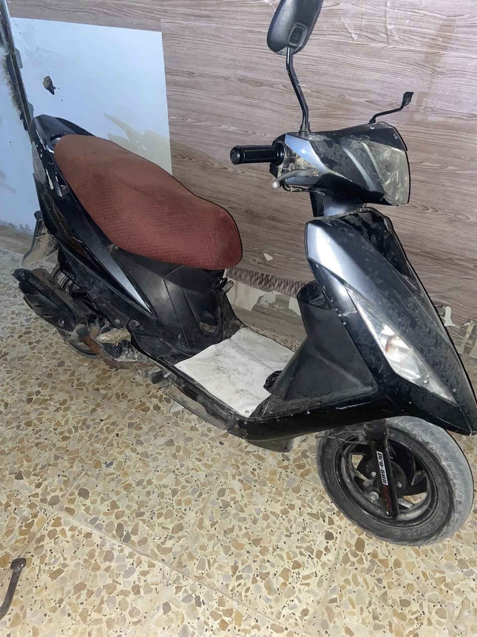 من رخصت الادمن دراجه GTR سايم دراجه مبدله  بس بستم والباقي بيها كلها بلادي دراجه ختم واحد شوفت عينك بس نقص شغلات بسيطه دراجه مال جناي سعرها 500 وبيها مجال للطيبين مكاني الفلوجه الجغيفي الثانيه من هسه دراجه كامله من كلشي لحد يكلي شبيها وماعرف شني كلشي ذكرت والمؤشراي لا يطبلي ويعتبني  رقمي واتس *********** الرقم الثاني *********** بي رصيد وبخدمتكم
