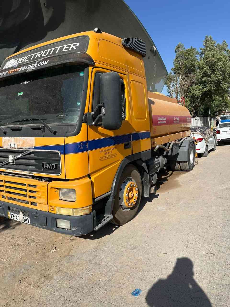 سلام عليكم
للبيع فالفو موديل 2000 بأسمي مداور ثاني يوم جاهزه للعمل طوناج 10500 جي بي إس كامل تخم تاير سنويه جديده للاستفسار ***********
