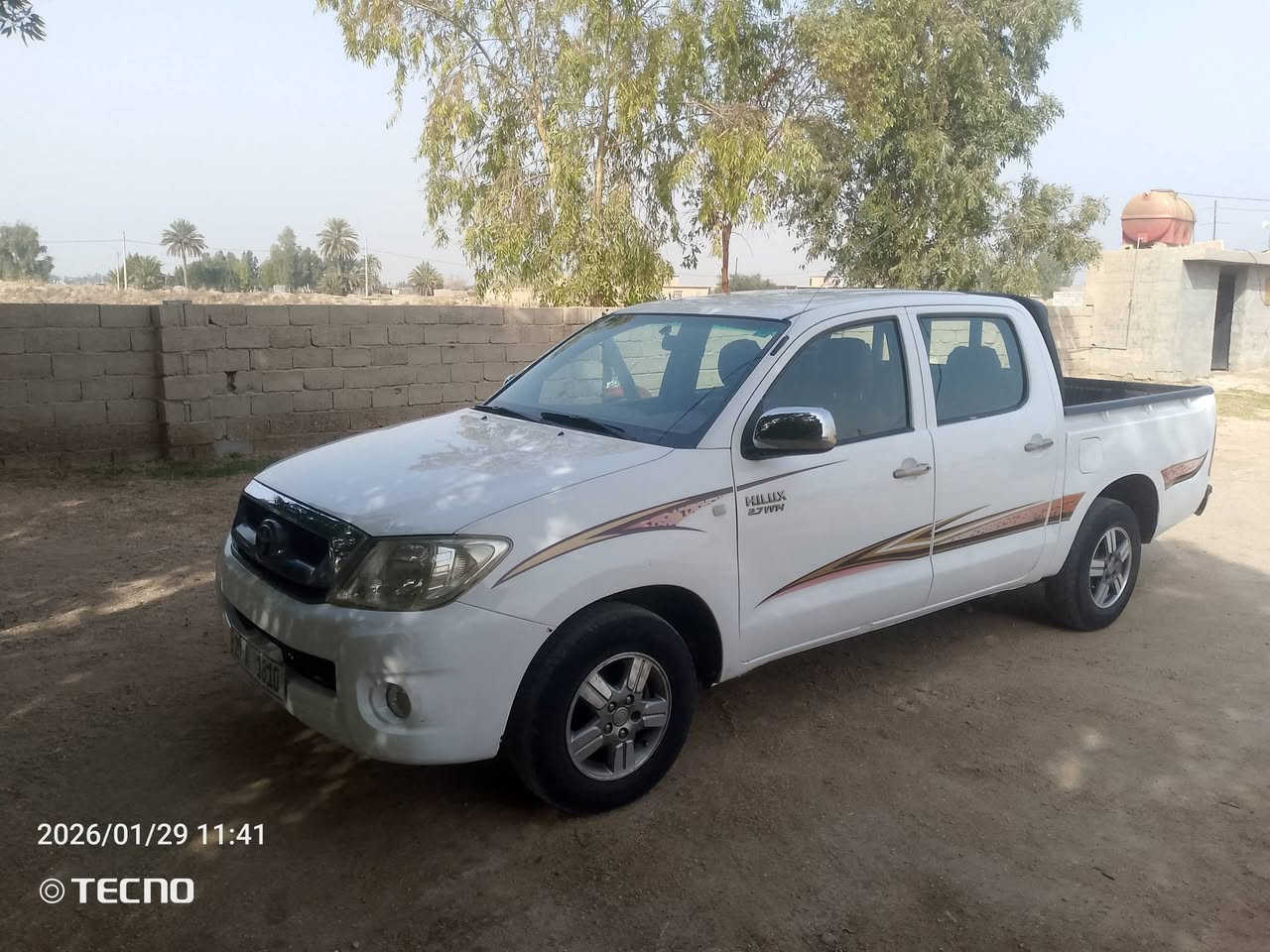 بسم الله الرحمن الرحيم
للبيع.. 
النوع: بيكم تيوتا هايلوكس 
الموديل: 2009
الكير: عادي
الرقم: واسط 
مكان السياره: بغداد 
ملاحضه: ضررها نص باب العبري والذيل شبرين.. كير.. محرك شاصي.. تبديل.. مكفول 
السعر: 140$
ه‍: ***********
ه‍***********
