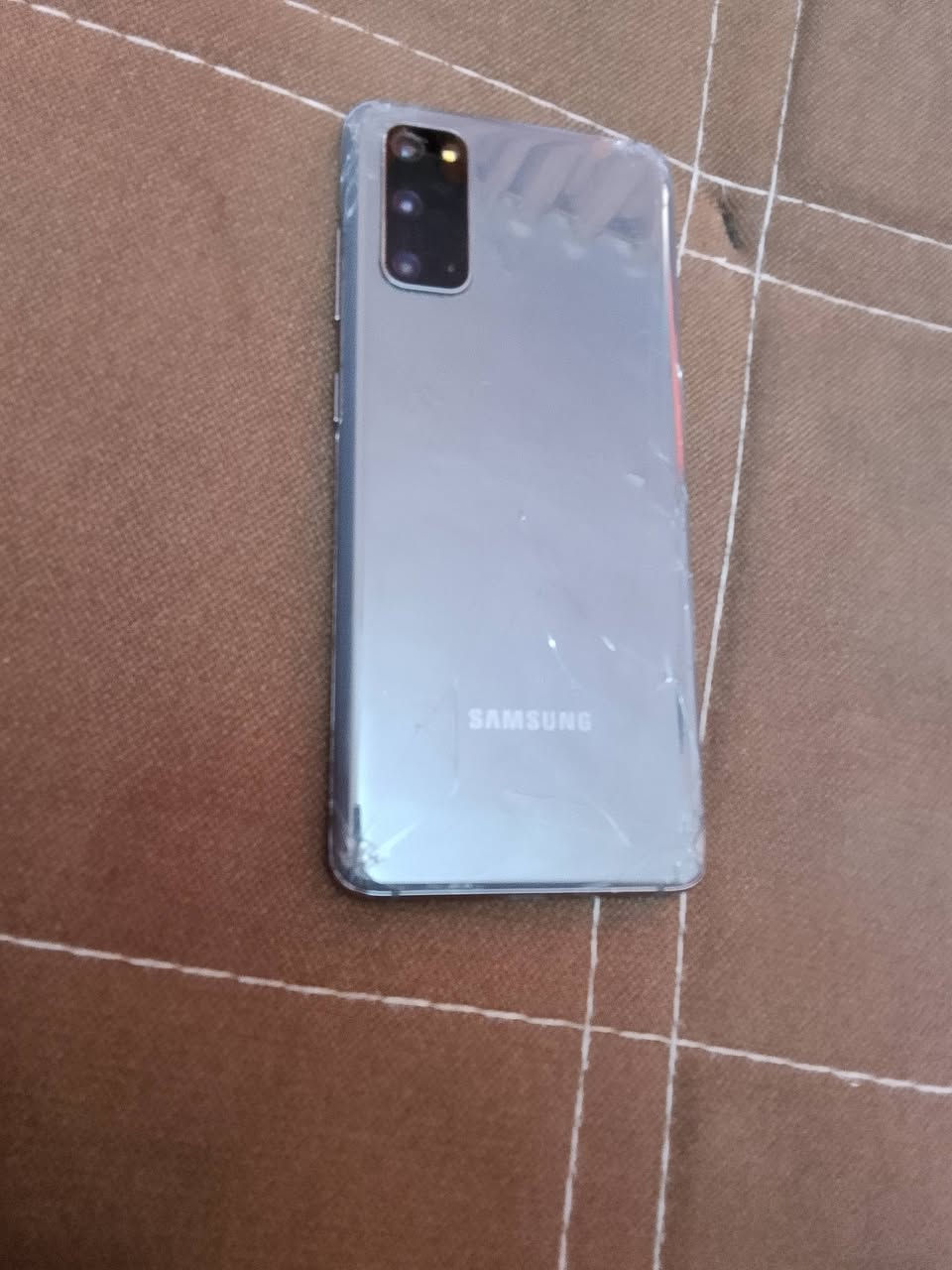 موبايل S20
Exynos 990

8gb ram

128gb rom

شغال بس يحتاج تبديل شاشة وكفر 

السعر 50 الف وبي مجال

مكاني بغداد الرصافة الثانية


**إذا كنت صاحب هذا الإعلان وتريد حذفه لأي سبب، رجاءا أرسل رسالة إلى الدعم الفني**