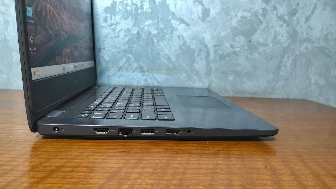 ✨ Dell Vostro 3400 ✨
جهاز مناسب للشغل والدراسة والتنقل اليومي، يجمع بين الحجم العملي والأداء الجيد مع شاشة Full HD ومعالج من الجيل الحادي عشر.

━━━━━━━━━━━━━━━━━━━━━━

🔹 المعالج
Intel Core i5-1135G7

جيل 11
4 Cores / 8 Threads

✔ أداء سريع في المهام اليومية
✔ مناسب للأعمال المكتبية والدراسة

🔹 الذاكرة
8GB DDR4

✔ تشغيل سلس للبرامج الأساسية
✔ إمكانية الترقية متاحة

🔹 التخزين

128GB NVMe SSD
+
500GB HDD

✔ سرعة إقلاع وتشغيل ممتازة
✔ مساحة إضافية لحفظ الملفات

🔹 الشاشة

14 بوصة IPS
Full HD 1920×1080

✔ ألوان واضحة
✔ زوايا رؤية جيدة
✔ شاشة مريحة للاستخدام اليومي

🔹 الرسوميات

Intel Iris Xe Graphics

✔ مناسب للتصفح والعمل والدراسة
✔ يدعم برامج التصميم الخفيفة والمهام اليومية

━━━━━━━━━━━━━━━━━━━━━━

⭐ مميزات إضافية

✔ تصميم عملي وخفيف
✔ شاشة Full HD IPS
✔ أداء ممتاز للاستخدام المكتبي
✔ جاهز للاستخدام مباشرة

🔋 البطارية الأصلية
الحالة: 75%

━━━━━━━━━━━━━━━━━━━━━━

📌 ملاحظة:
يوجد أثر بسيط في أحد أركان الجهاز موضح بالصور ولا يؤثر على كفاءة التشغيل.

━━━━━━━━━━━━━━━━━━━━━━

📚 مناسب للطلاب
💼 مناسب للشركات والأعمال المكتبية
🌐 للاجتماعات أونلاين والتصفح
👨‍💻 للبرمجة والاستخدام اليومي

━━━━━━━━━━━━━━━━━━━━━━

🛡 ضمان شهر
🔄 15 يوم استبدال
🚚 شحن لجميع المحافظات

📩 للحجز أو الاستفسار تواصل خاص.


**إذا كنت صاحب هذا الإعلان وتريد حذفه لأي سبب، رجاءا أرسل رسالة إلى الدعم الفني**