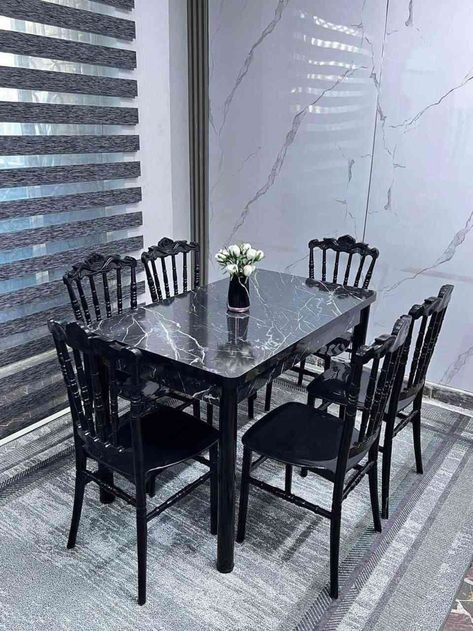 #ميز طعام ٦ كرسي
#ميز طعام ٤ كرس
سطح خشب ارجل حديد
كراسي عظم عاج
✨⭐️✨⭐️✨
قياس 
120*70 سم.


**إذا كنت صاحب هذا الإعلان وتريد حذفه لأي سبب، رجاءا أرسل رسالة إلى الدعم الفني**