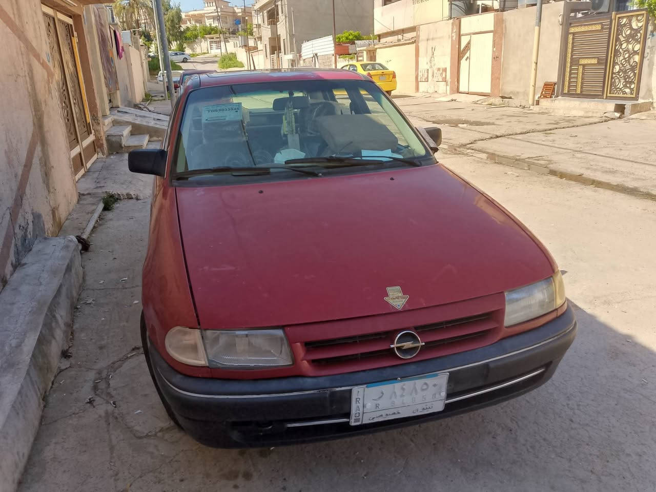 استره موديل 91
سيارة نظيفه كابون بانزين 
***********
مكلف بل نشر
