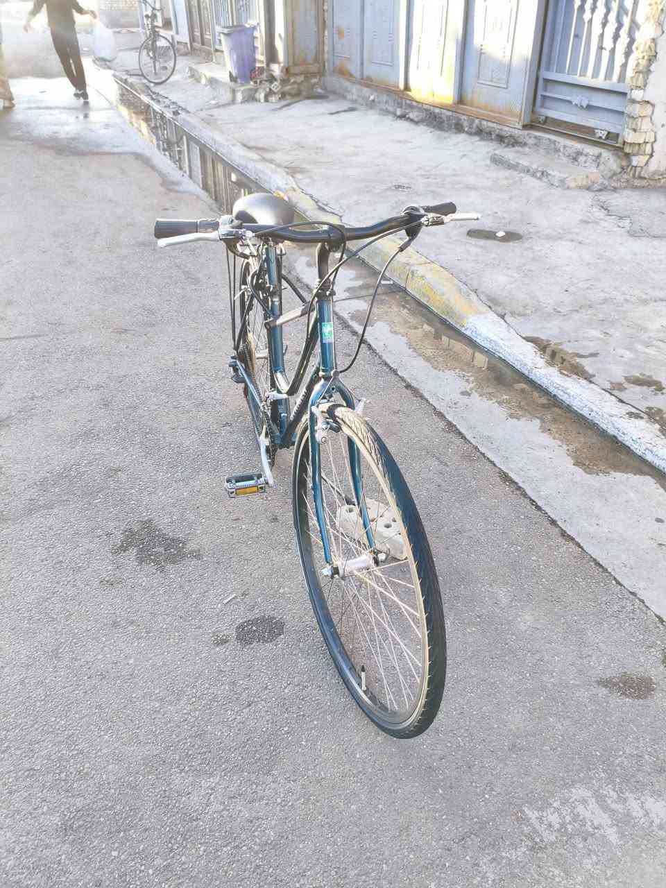 السلام عليكم ورحمة الله بايسكل للبيع ياباني 700X مال باله جديد بل لايلون الجاملغات موجوده بس الويل الخلفي بي عواج بايسكل نضيف 99% السعر 85الف المكان حي العامل للاستفسار  ***********3
موجود واتساب
