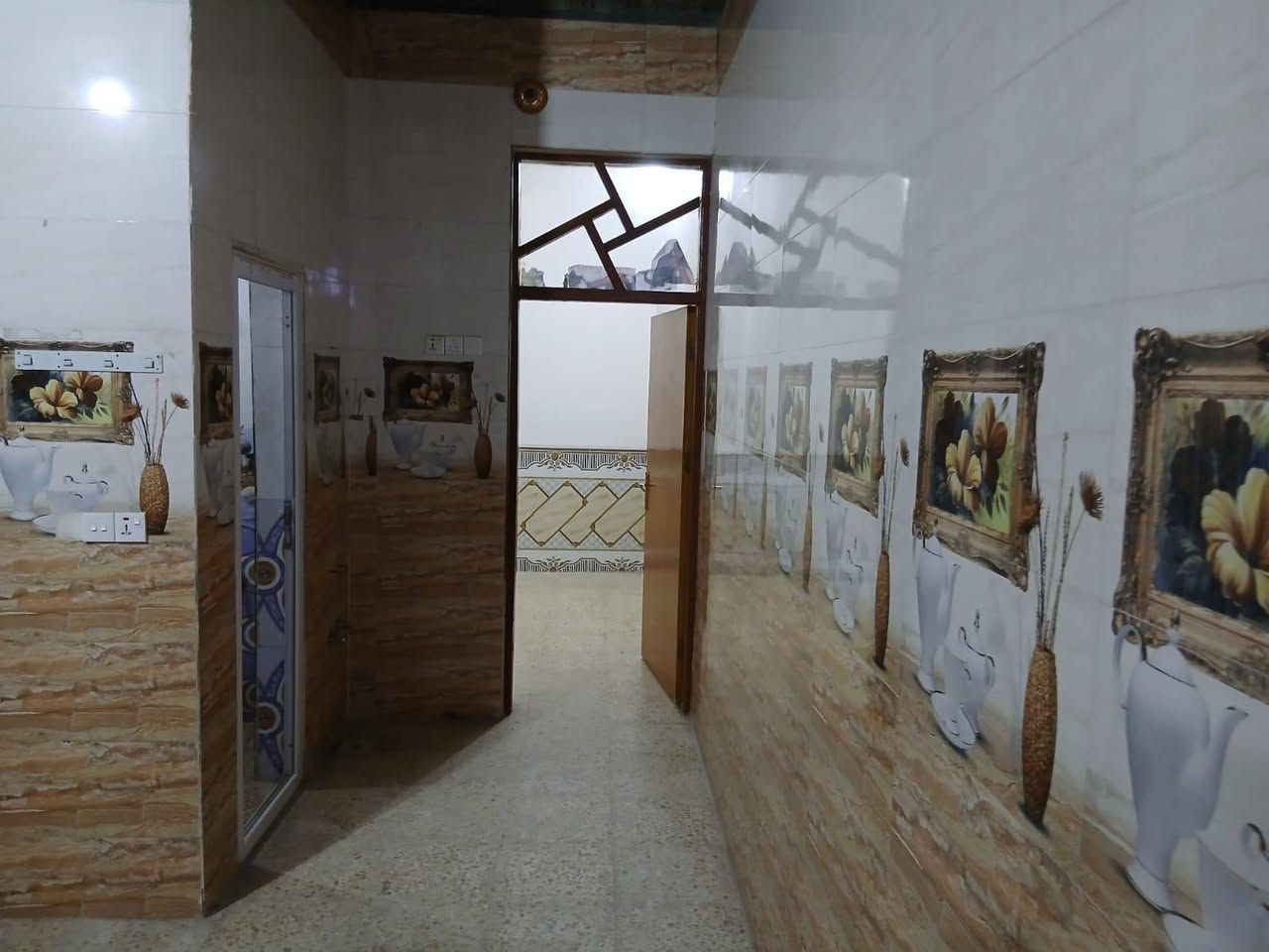 للايجار بيت طابق واحد 100م الساهرون قرب مدارس استقبال صاله مطبخ غرفة نوم واحده صحيات داخل وخارج
للاتصال ***********
                     350 للشهر الواحد
