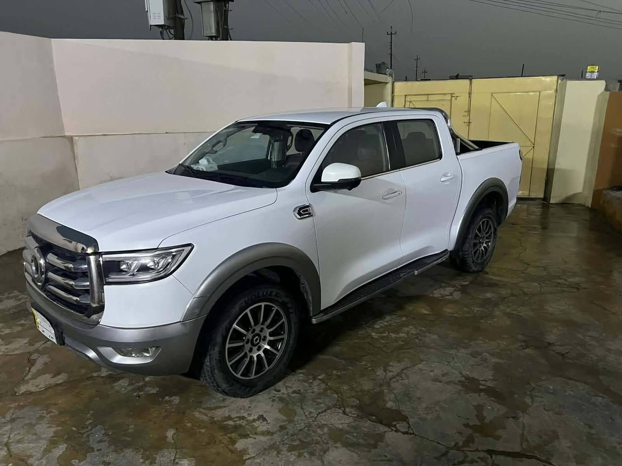 للبيع او مراوس
بيك اب گريت وول باور 2021 
رقم نينوى (  ) تحويل ثاني يوم
اعلى فئة مواصفات ( Luxury 

محرك 4 سلندر حجم 2000 توربو بانزين 196 حصان 
گير اوتوماتيك الماني ZF ( 8 نمر )
السيارة اعلى فئة مواصفات  ( Luxury ) مواصفاتها جداا كثيرة راح اذكر جزء منها ( شاشة كبيرة نڤيكيشن ، ٤ كاميرات ، نقاط عمياء ، رادارات ، حساسات امامي و خلفي ، بصمة ، تشغيل عن بعد ، دفع رباعي دبل اكسل، ديفلوك ، ٣ انظمة قيادة ، تبريد قطعتين ثلج ، كشنات جلد نابا و الامامية كهرباء ، سيمي اوتو بارك ، لايتات عدسات زينون ، اوتو هولد ، درج خلفي، سلايد روف ، شاحن وايرليس، تدفئة كشنات و ستيرن ... الخ )


**إذا كنت صاحب هذا الإعلان وتريد حذفه لأي سبب، رجاءا أرسل رسالة إلى الدعم الفني**