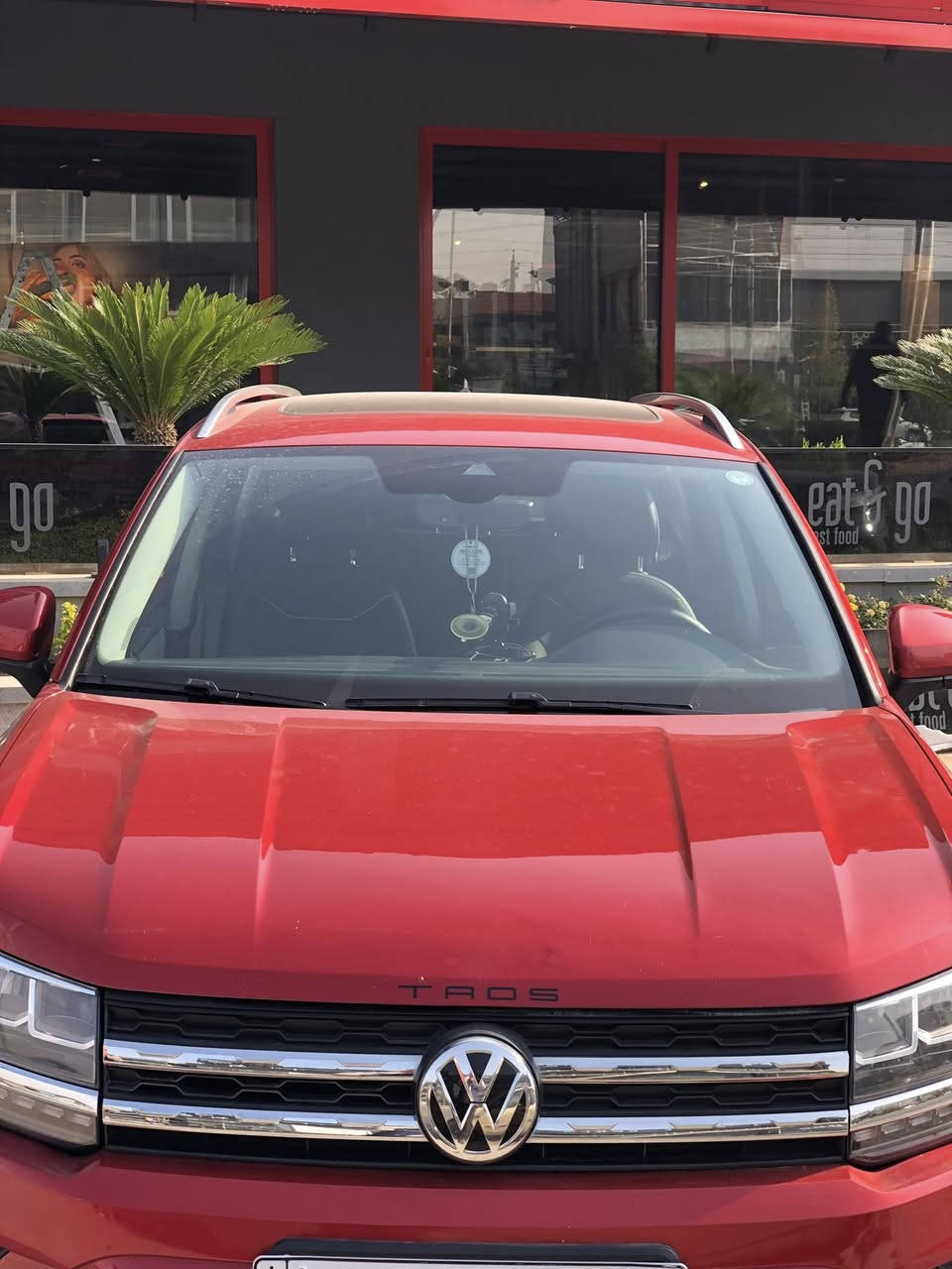 Taos 2023 se

فول مواسەفاتە 
تەنها چاملغ و نیو دەرگای لای سەکن بۆیاغە 
بێ لێدران بێ ژۆرێ
پێشی هیچ لێدرانێکی نیە بە شەرت 
تەنها پارچەکانی لێکراوەتەوە

فول مواسفات
چاملغ نس باب صبغ بدون داخل
بجم بدون ضربة 
***********
١٦٥$
