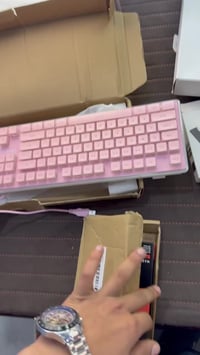 بغداد العبيدي • توصيل • إلكترونيات