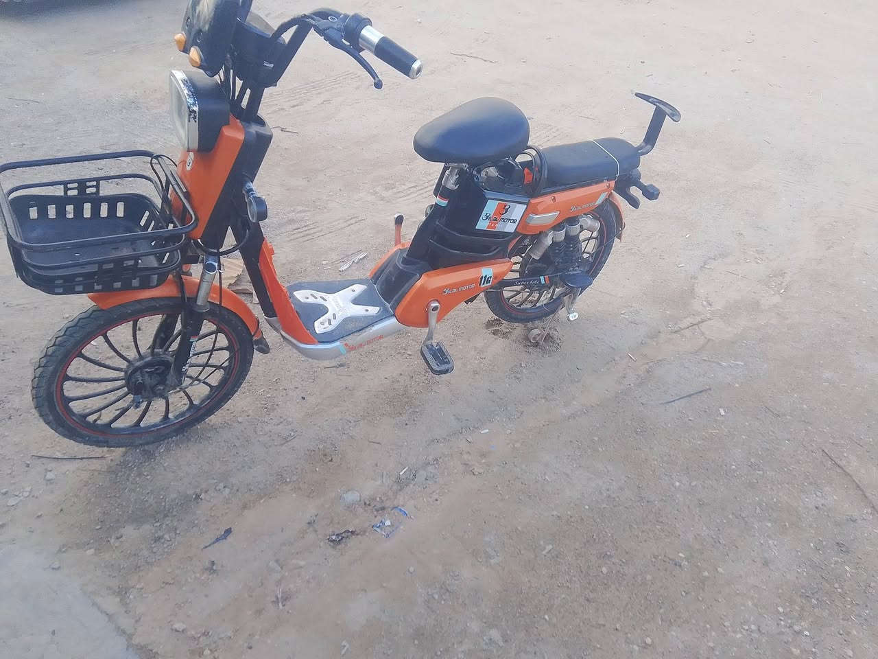 السلام عليكم بايسكل شحن حجم 20 موديل 24 مكان كربلاء طريق النجف السعر 325 وبي مجال  بسيط البطاريات جديده السرعه الحقيقي 60 يمشيك 20 كيلو


**إذا كنت صاحب هذا الإعلان وتريد حذفه لأي سبب، رجاءا أرسل رسالة إلى الدعم الفني**