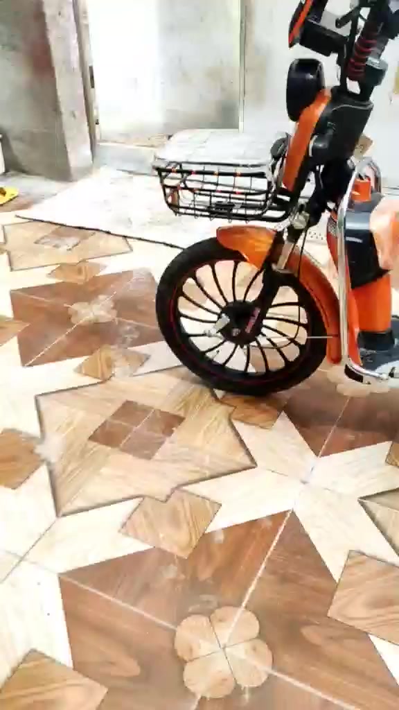 سلام عليكم دراجه شحن لبيع سعر ٢٥٠ ألف بصره الهارثه يرادله باتريات *********** وات ساب
