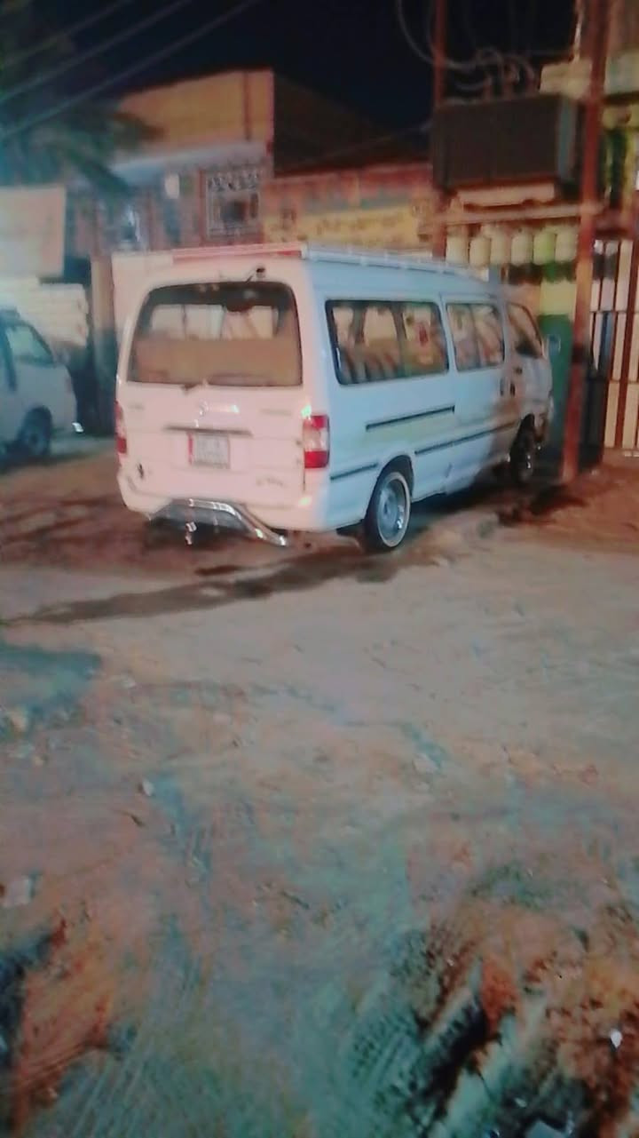 السلام عليكم فوتون للبيع موديل 2009 محرك كير كلهن مكفول تخم تاير جديد حداده جديد مكان سياره بل حله شارع 80 السعر 65 بيها مجال موبايل ***********
