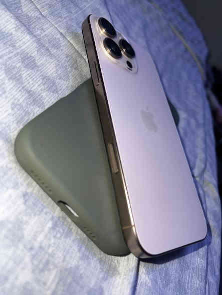 الميشتري لا يخابر يرحم والديكم 
آيفون 16 برو ماكس ذاكره 256 بطاريه 100عدد دورات الشحن63 جديد سعر700 قفل جهاز مبدل شاشه ومفتوح تخطي مكاني بغداد ***********
