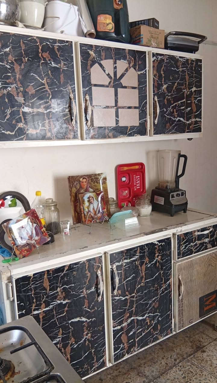 السلام عليكم 
كاونتر للبيع مو سوكي السعر 250 الف 
قنينه غاز 50 الف مكاني بغداد الوشاش


**إذا كنت صاحب هذا الإعلان وتريد حذفه لأي سبب، رجاءا أرسل رسالة إلى الدعم الفني**