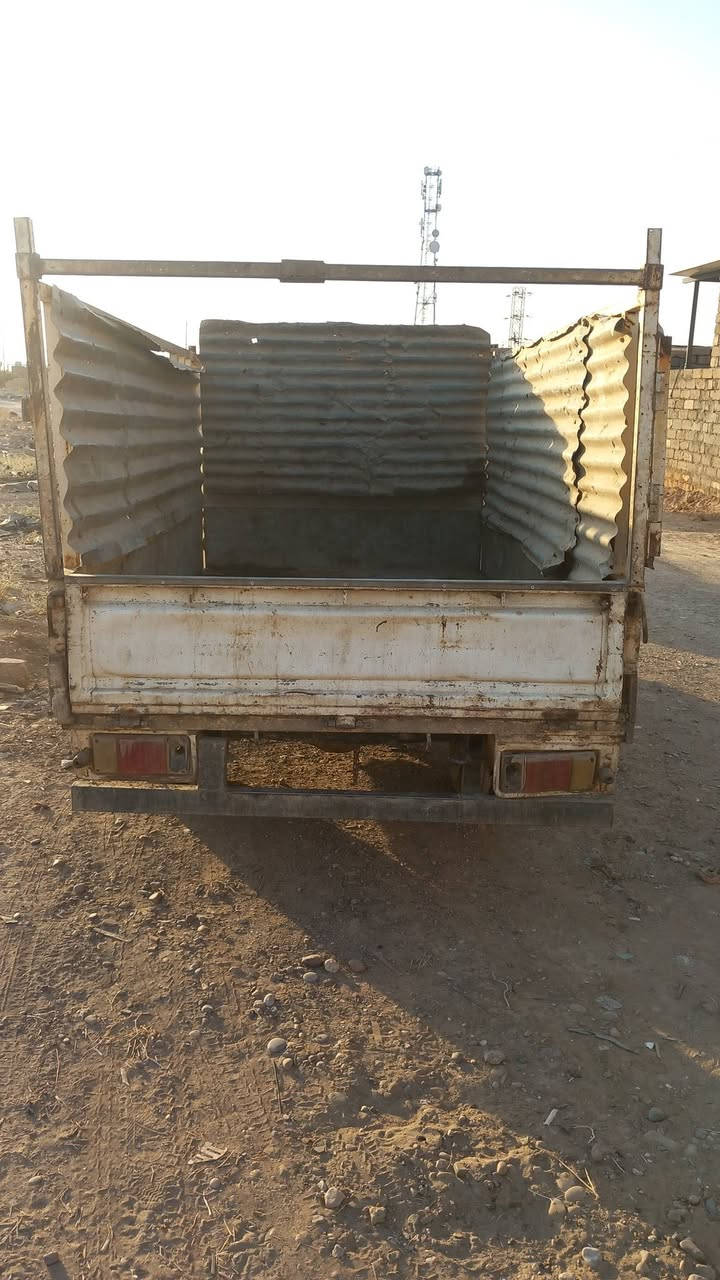 كيا حمل للبيع موديل 95 مكان تكريت
السياره بدون رقم /السعر 25وبيها مجال للشراي 
الاتصال بل رقم ***********
