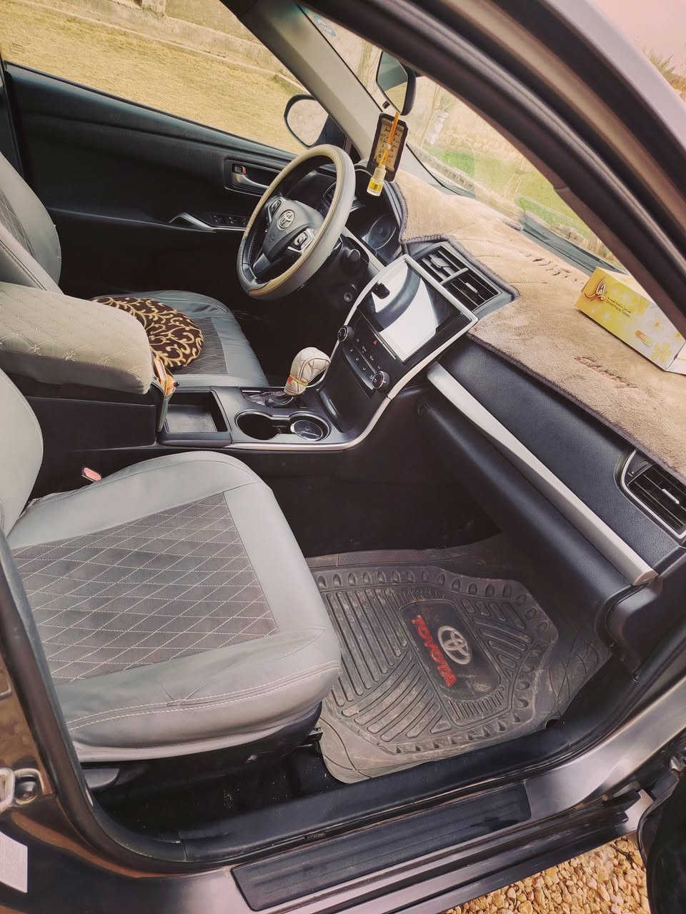 كامري ٢٠٠١٦ الون نفطي بسمي تريد تحويل تريد وكاله طخم تاير موجوده بل الانبار القائم السعر ١٤٥ ورقه أو ابيها مجال هاذه رقمي ***********
